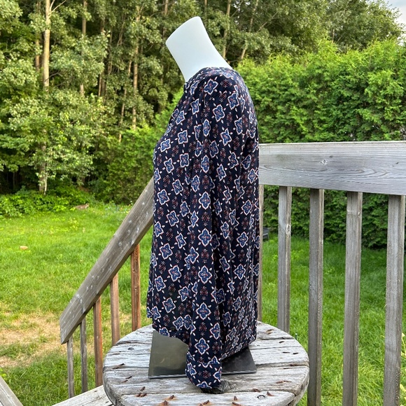 LAST CHANCE ✨ s. Oliver ⎮ Red and blue button down shirt - Picture 2 of 7